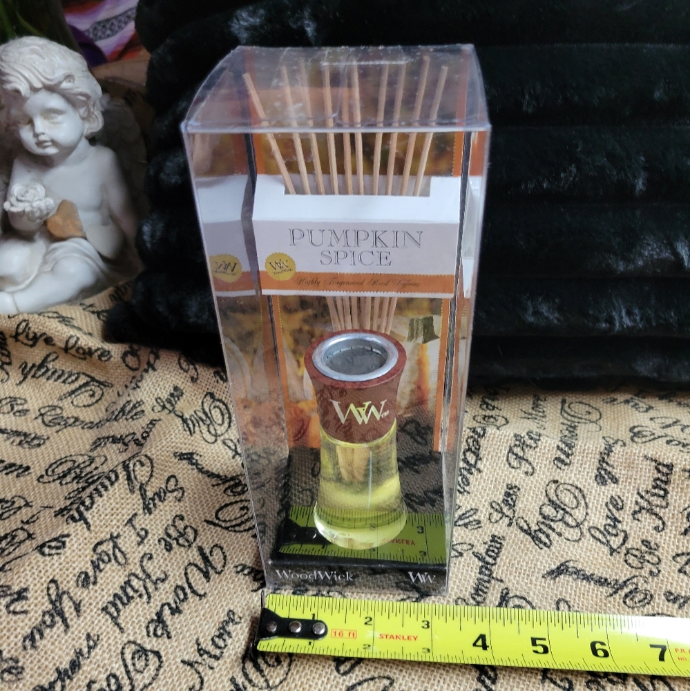 Wood Wic pumpkin spice Reed diffuser fragrance - Picture 4 of 9